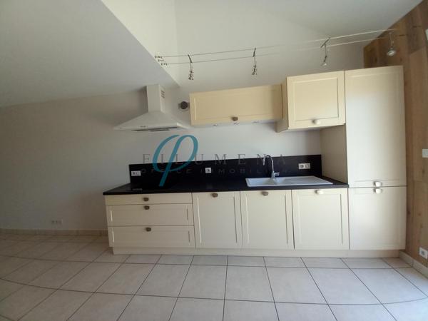 Maison en location avec 2 pièces à La Salle-Et-Chapelle-Aubry