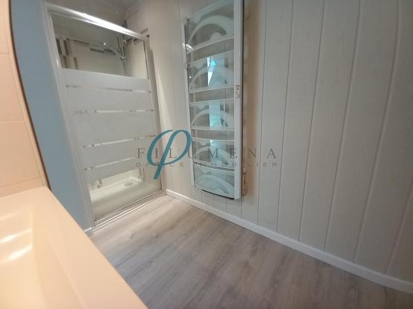Maison en location avec 2 pièces à La Salle-Et-Chapelle-Aubry