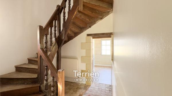 Maison en pierres de tuffeaux Soulaire-et-Bourg (49460)