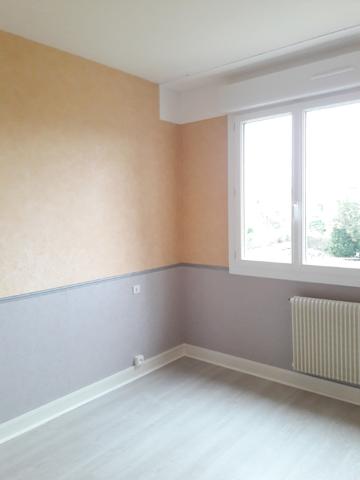 Appartement à louer Saintes : 3 pièces, 77m² avec 2 chambre(s) à 709€ - AJP Immobilier Saintes