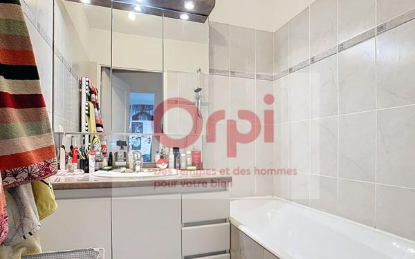 Appartement à vendre    4 pièces • 97,24 m2 Issy-les-Moulineaux