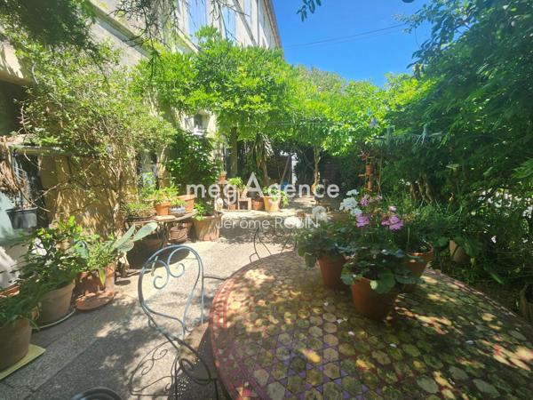 Maison à SAINT-ANDRE-DE-CUBZAC, 33240 - 15 pièces 315m²