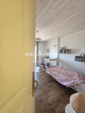 Maison à SAINT-ANDRE-DE-CUBZAC, 33240 - 15 pièces 315m²