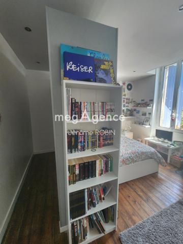 Maison à SAINT-ANDRE-DE-CUBZAC, 33240 - 15 pièces 315m²