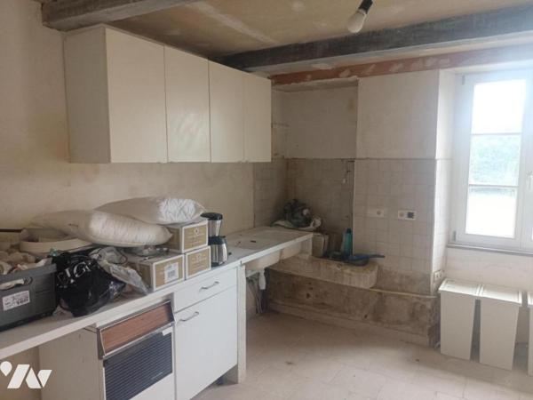 CORPS DE FERME A BROUENNES AVEC MAISONETTE & GRAND JARDIN