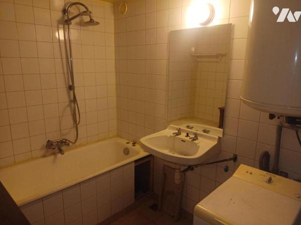 CORPS DE FERME A BROUENNES AVEC MAISONETTE & GRAND JARDIN