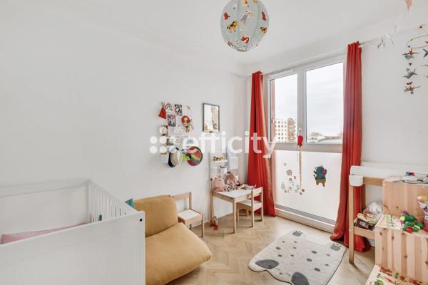 Appartement
         3 pièces
        - 51 m² Exclusivité 170 000 € *