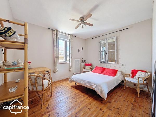 Grande maison familiale rénovée 243 m² – 6 chambres – jardin, terrasse, garage – Thouars centre (79100)