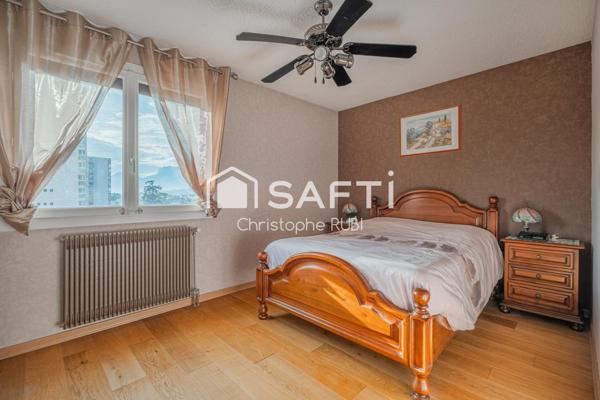 Appartement - 5 pièces - 109 m²