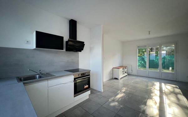 Maison à vendre    3 pièces •  Morlaàs