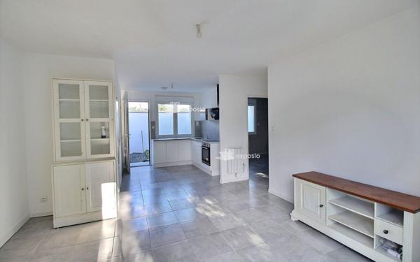 Maison à vendre    3 pièces •  Morlaàs