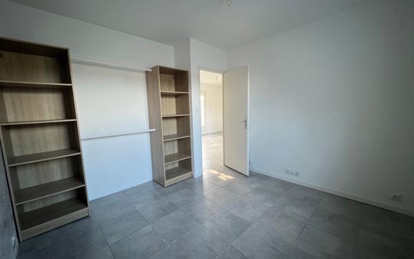 Maison à vendre    3 pièces •  Morlaàs