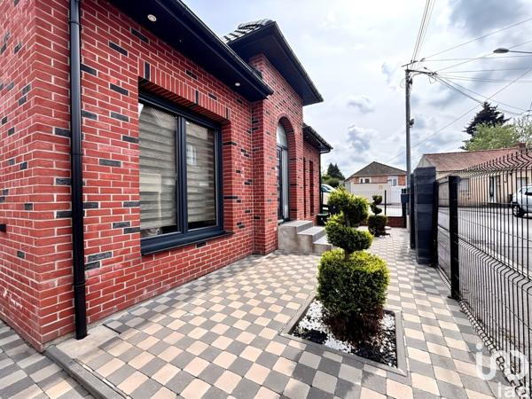 Maison 4 pièces de 100 m² à Douchy-les-Mines (59282)