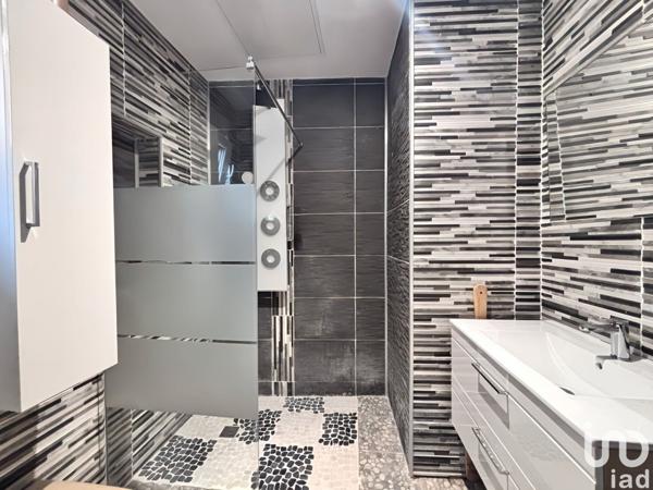 Maison 4 pièces de 100 m² à Douchy-les-Mines (59282)