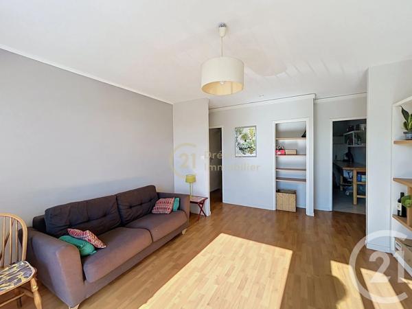 Appartement T3 à vendre  3 pièces - 57,57 m 2   ST JACQUES DE LA LANDE  - 35