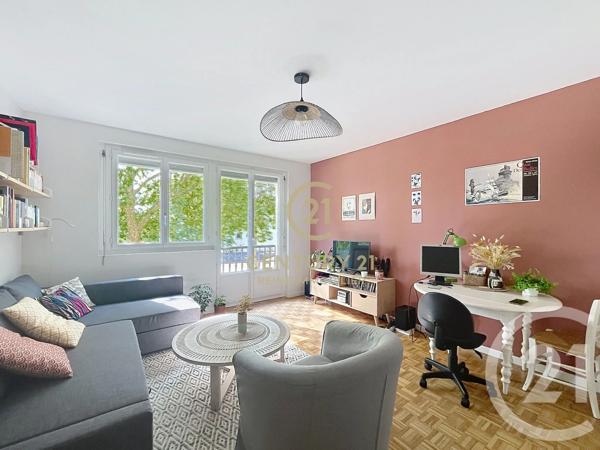 Appartement T3 à vendre  3 pièces - 57,57 m 2   ST JACQUES DE LA LANDE  - 35