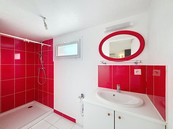 Maison 97m2, 6 pièces avec jardin et garage à Seissan