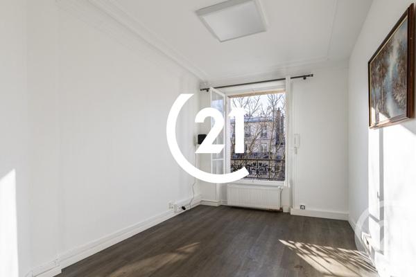 Appartement F4 à vendre  4 pièces - 59 m2 PARIS - 75018