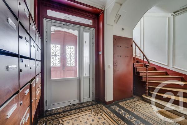 Appartement F1 à vendre  1 pièce - 24,84 m2 PARIS - 75018