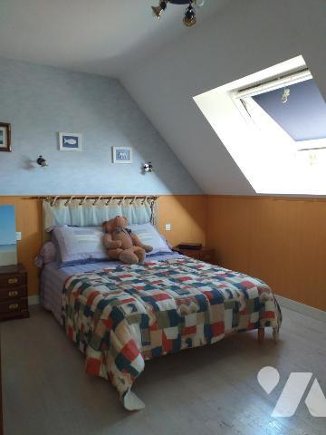 Maison tradi. et bois de 210 m² + 2 garages et parkings proche plages Rohu