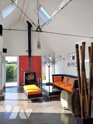 Maison tradi. et bois de 210 m² + 2 garages et parkings proche plages Rohu