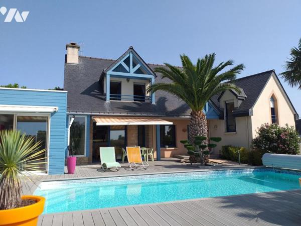 Maison tradi. et bois de 210 m² + 2 garages et parkings proche plages Rohu