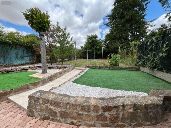 Maison de ville à vendre à Châteauroux dans l'Indre (36000), ref : 36004/311