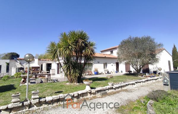 MAISON - 9 PIECES - 193 M2 HABITABLES - TERRAIN 2168M2