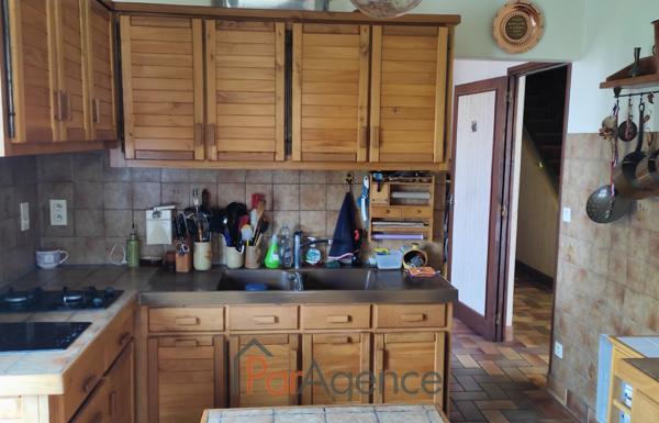 MAISON - 9 PIECES - 193 M2 HABITABLES - TERRAIN 2168M2