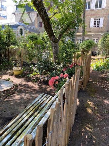 A VENDRE LA BAULE 44 TRES BEL APPT T3 79 M² FACE MER + GARAGE