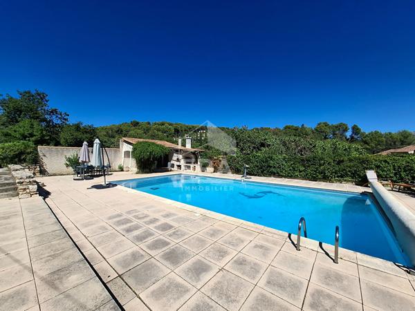 A VENDRE 13360 ROQUEVAIRE BATISSE PROVENCALE EN VIAGER TYPE 6 DE 173 M² SUR 6300 M² DE TERRAIN PISICNE 