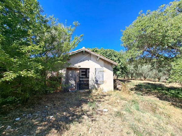 A VENDRE 13360 ROQUEVAIRE BATISSE PROVENCALE EN VIAGER TYPE 6 DE 173 M² SUR 6300 M² DE TERRAIN PISICNE 