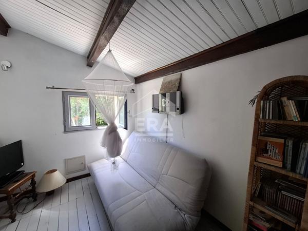 A VENDRE 13360 ROQUEVAIRE BATISSE PROVENCALE EN VIAGER TYPE 6 DE 173 M² SUR 6300 M² DE TERRAIN PISICNE 