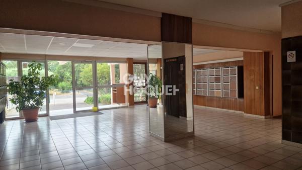 Appartement 2 pièces à vendre au 6 eme étage et dernier - Perpignan Les Platanes