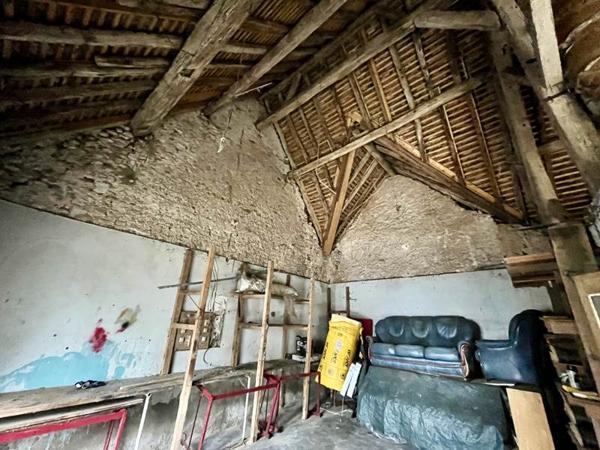 Grange à vendre |  Averdon |  1 pièce | 65 m²