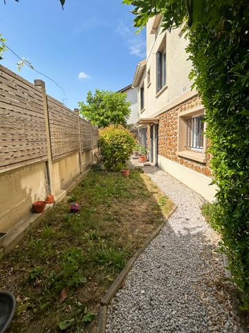 Maison 5 pièces -  LES BOUTOURS