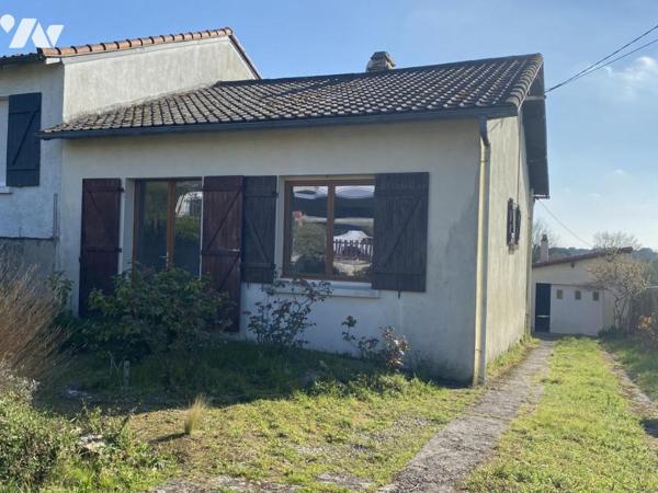 Maison deux chambres de plain pied avec garage. 