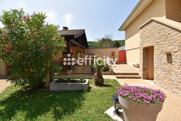 Maison 8 pièces - 171 m² Exclusivité efficity