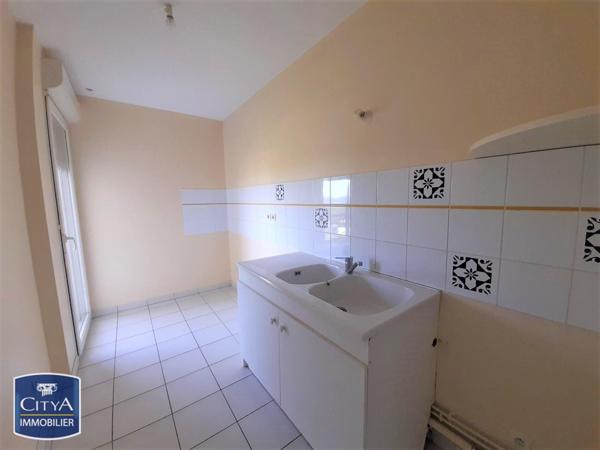 Appartement à louer 3 pièces 60.92m² Guéret (23000)