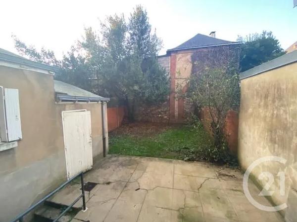 Immeuble à vendre  225 m 2   LE MANS  - 72