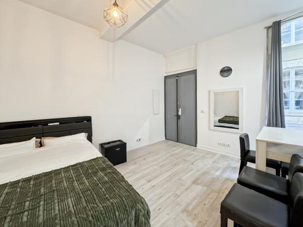 Appartement
         1 pièce
        - 25 m² Exclusivité 120 000 € *