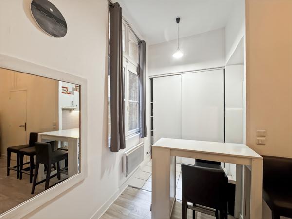 Appartement
         1 pièce
        - 25 m² Exclusivité 120 000 € *
