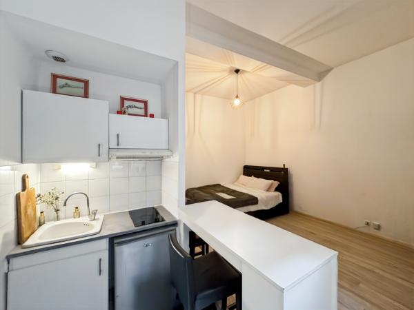 Appartement
         1 pièce
        - 25 m² Exclusivité 120 000 € *