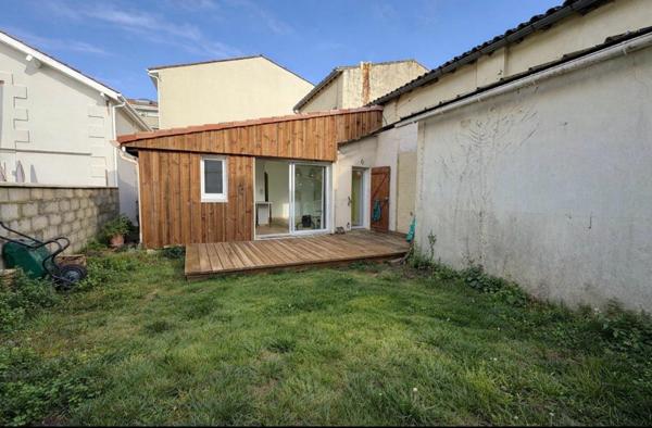 Bruges centre - parcelle 209m2 - maison type T3 plain-pied entièrement rénovée