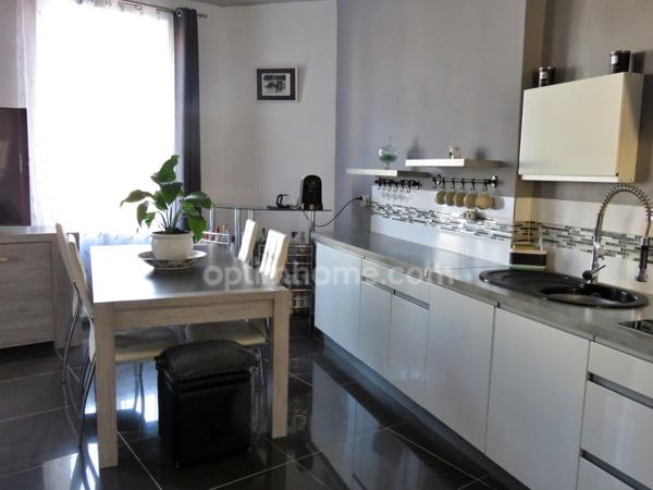 ✨ Maison 83 m² à Saint-André-de-l’Eure – style atypique & charme unique