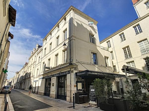 Appartement 4 pièces au dernier étage à Saumur - Hyper centre. Rare sur le marché !