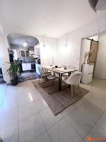 Entre la maison de ville et l'appartement SAFTI vous présente ce SUPERBE DUPLEX - COUP DE COEUR au Bois Joli à MAUREPAS -