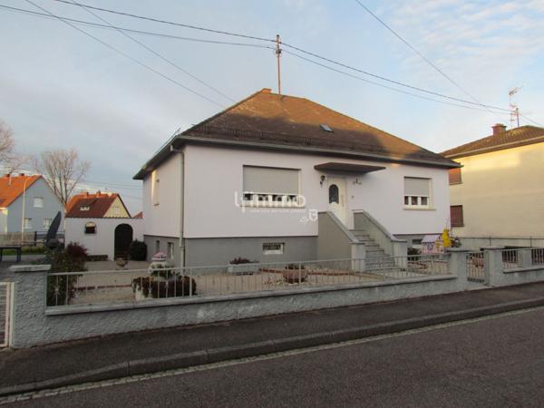 Maison plain-pied sur 7,98 ares