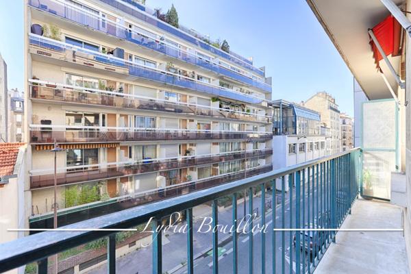 Paris (75020) Paris 20ème, Place Gambetta, 2 Pièces et demie avec balcon