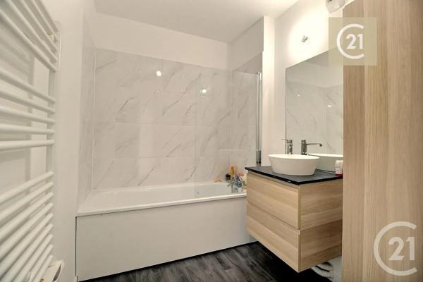 Appartement F4 à vendre  4 pièces - 78,29 m 2   LES PAVILLONS SOUS BOIS  - 93